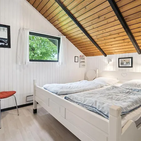 Elisej - 100m From The Sea By Interhome *